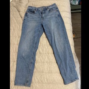 American Eagle Stretch Mom Jeans